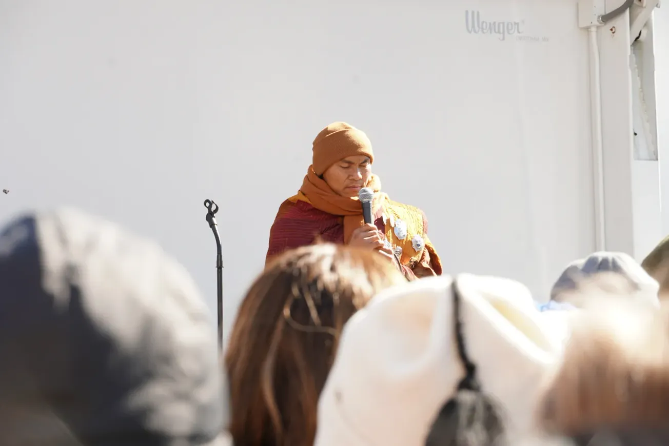 Publisher's note: Clean the mirror